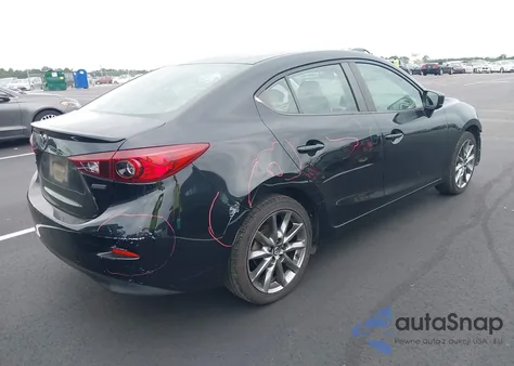2018 Mazda Mazda3 Touring z USA, uszkodzony, nr VIN 3MZBN1V3XJM244110